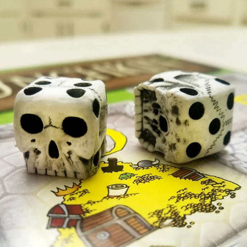 16mm D6 Skull Dice - Bone White & Black